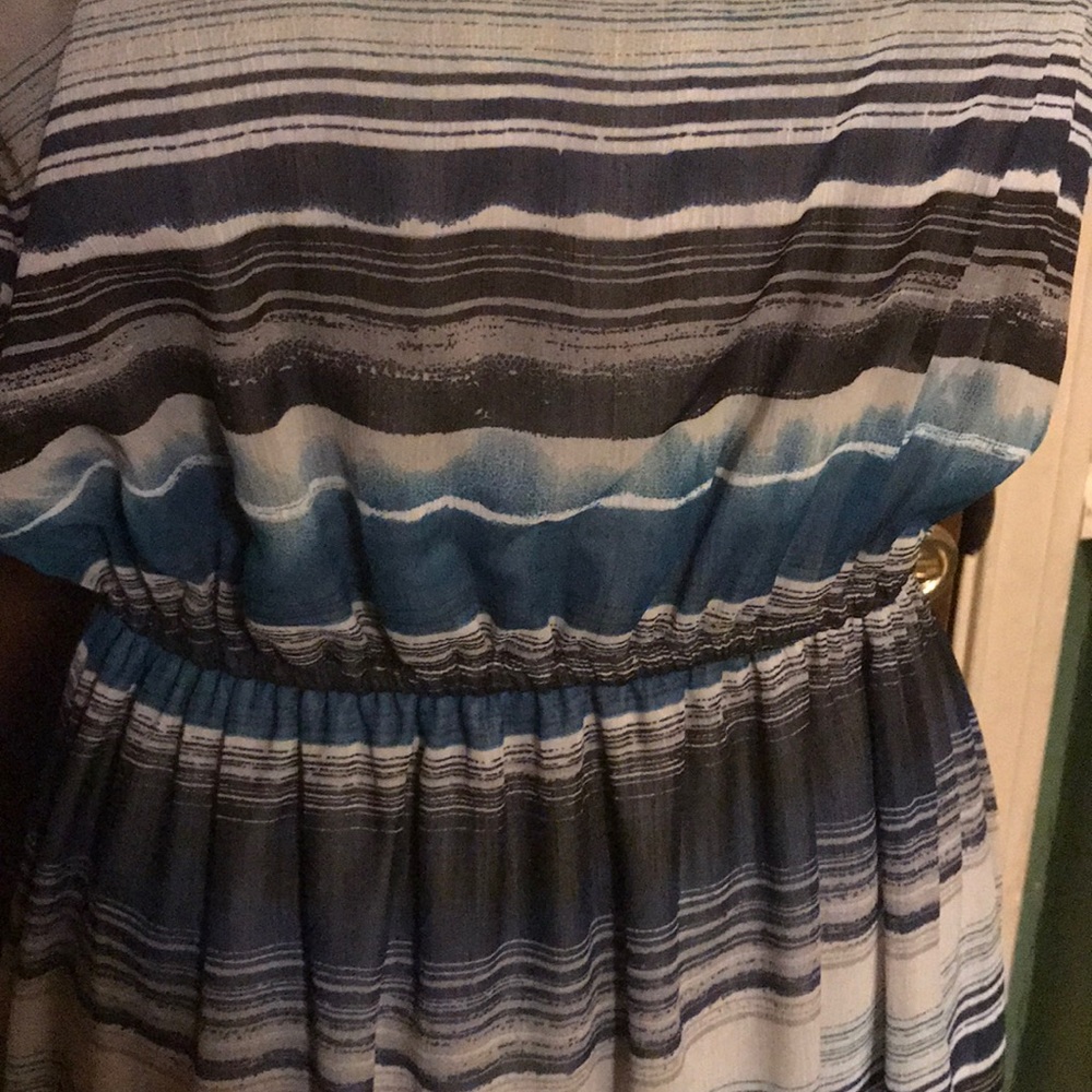 Dress - Picture 4 of 5